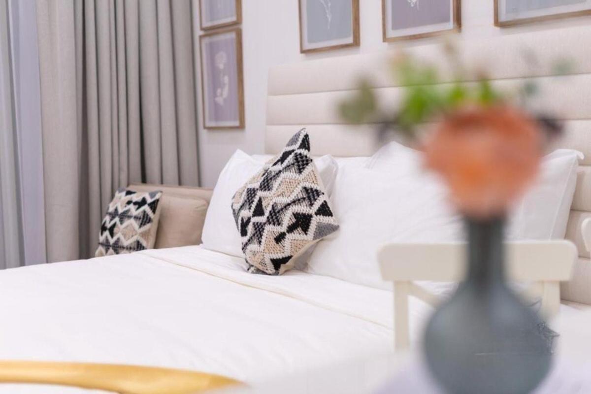 Апартаменты Stylish 5 Min Walk To Mall & Burj Khalifa *